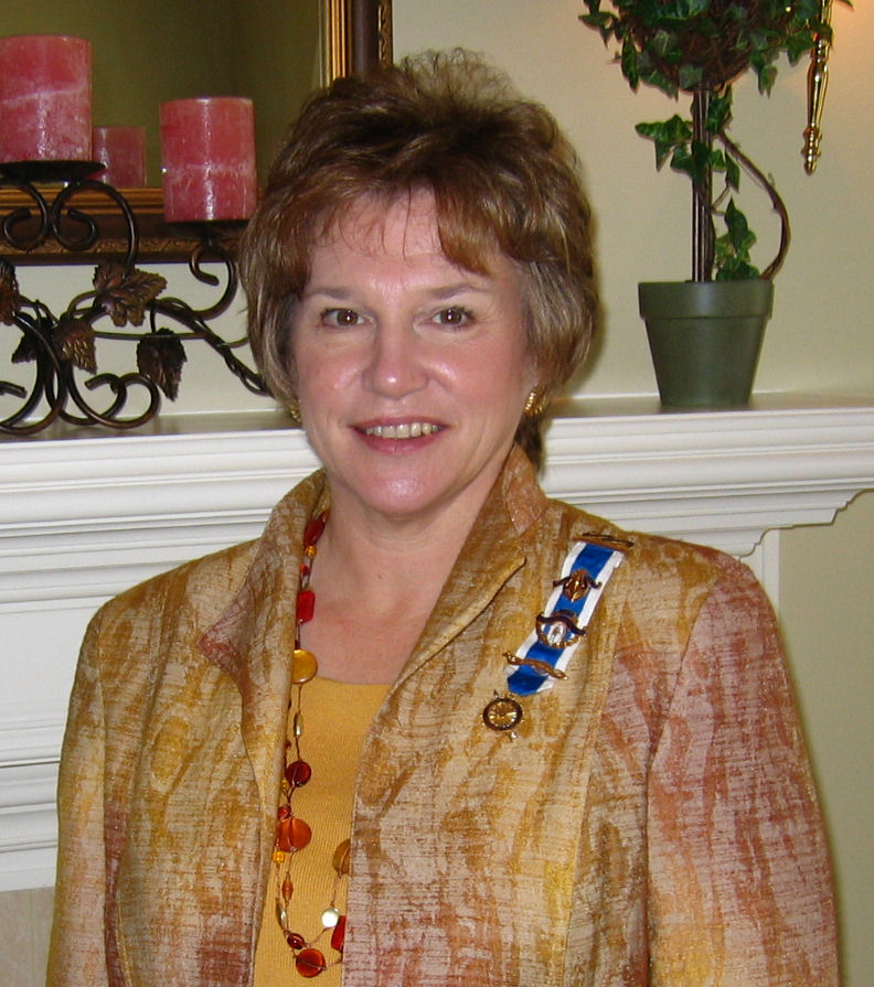 Sue Luscomb, Chapter Regent