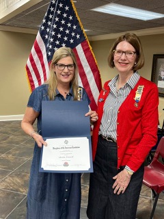 Presentation of DAR Excellence in Nursing Award